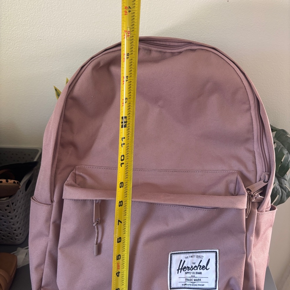 Herschel Supply Company backpack in mauve pink - Picture 3 of 10